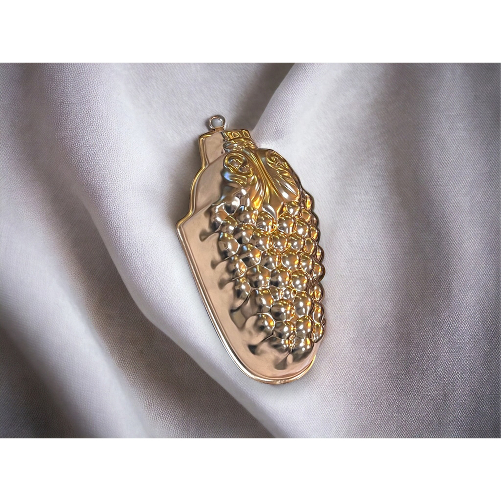 70s Grapes Metal Jello Mold Vintage Copper Colored Grapes Vintage Farmhouse - Picture 9 of 10